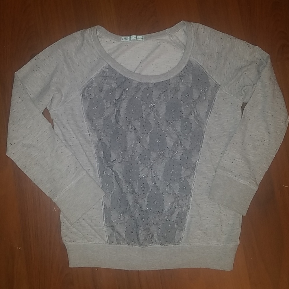 Sweatshirt